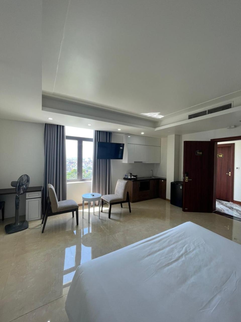 Lotus & Aparthotel *