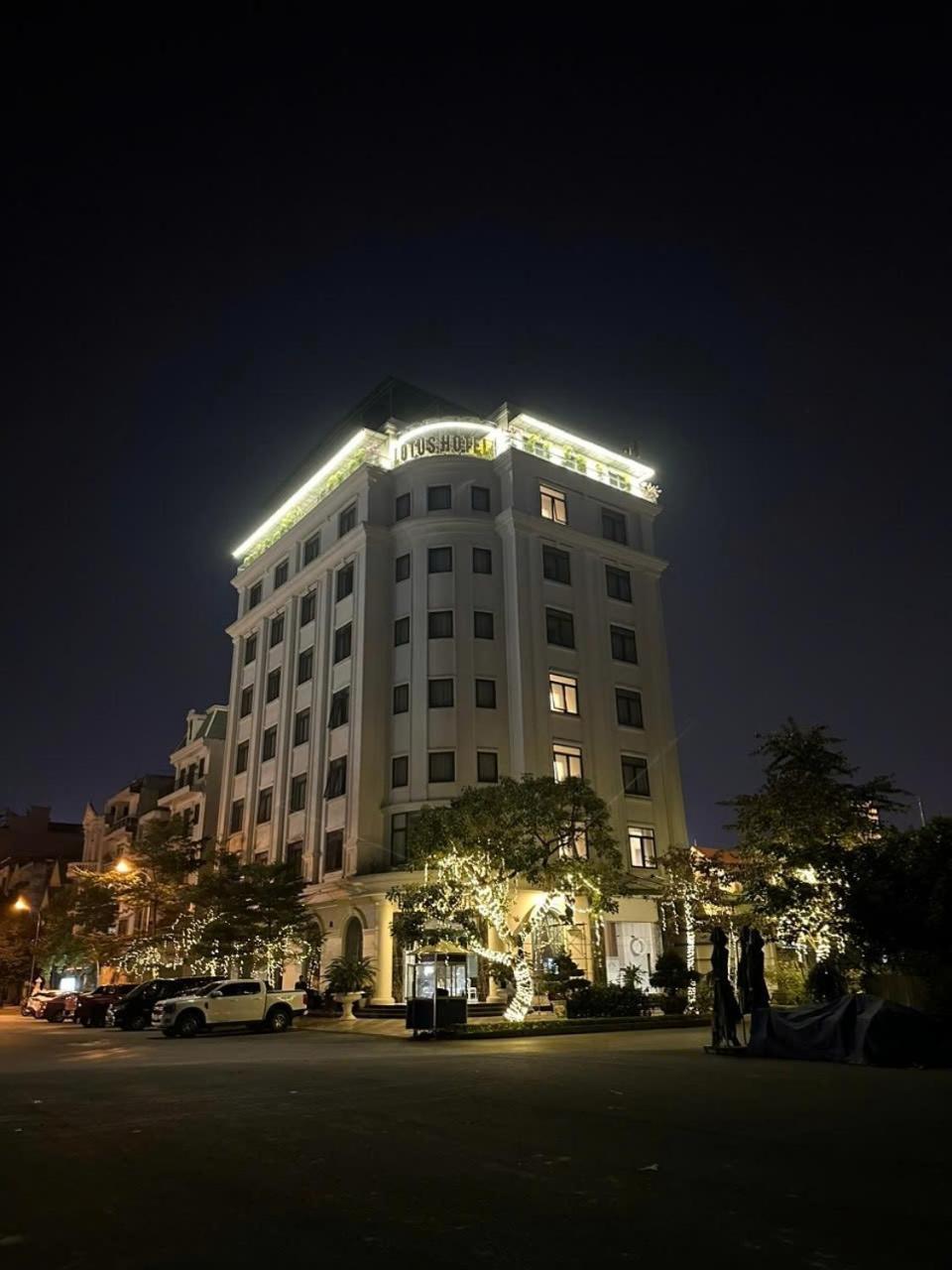 Lotus & * Hai Phong